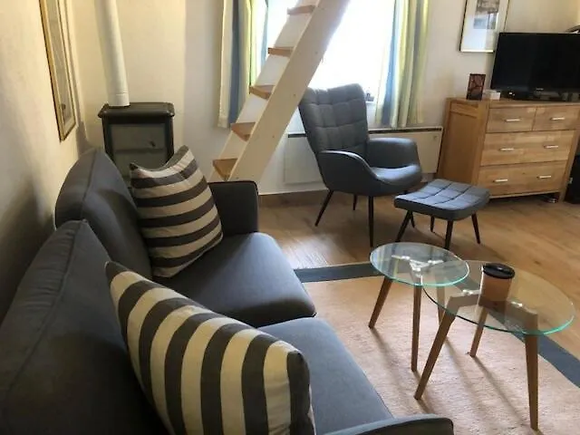 別荘 Rustico Diana Mit Garten Und Seeblick Maccagno